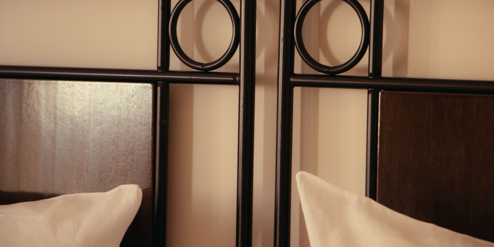 The Classic Room, bathed in light, a gentle and soothing atmosphere.