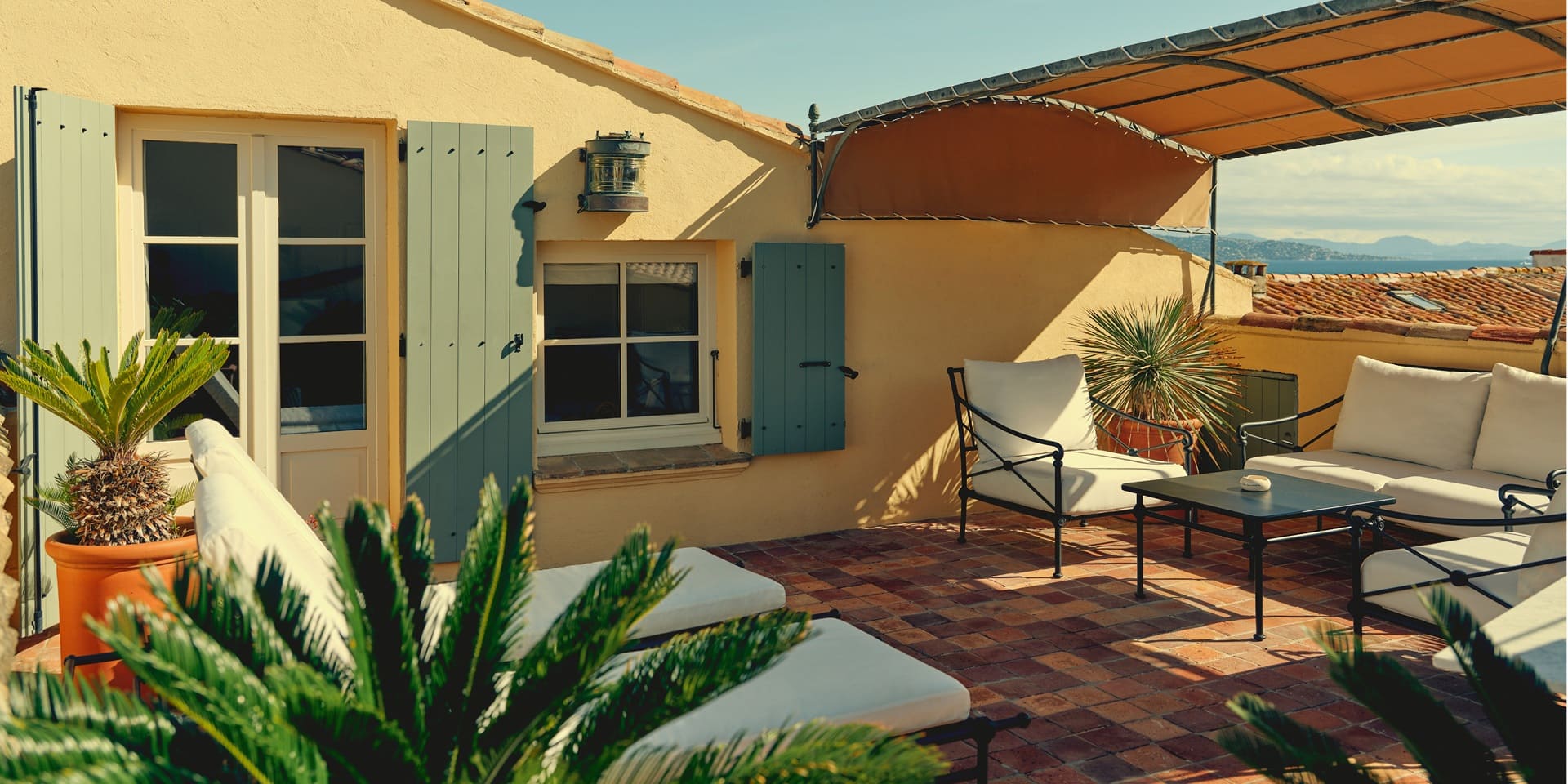 Panoramica della camera Prestige Tropezienne con la sua terrazza privata.